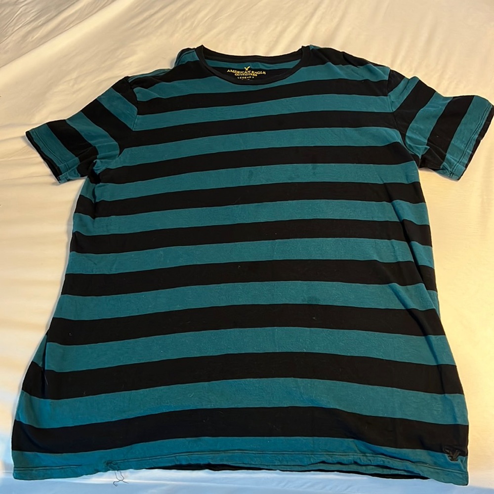 American Eagle tee